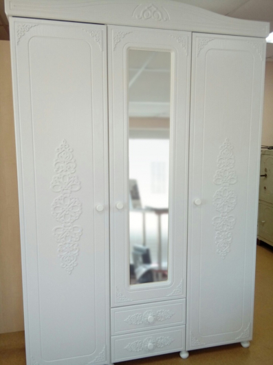 Шкаф трёхдверный с зеркалом Ассоль АС-27 белое дерево