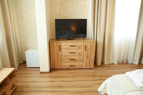 Комод Виктория ВИ-70 дуб крафт золотой