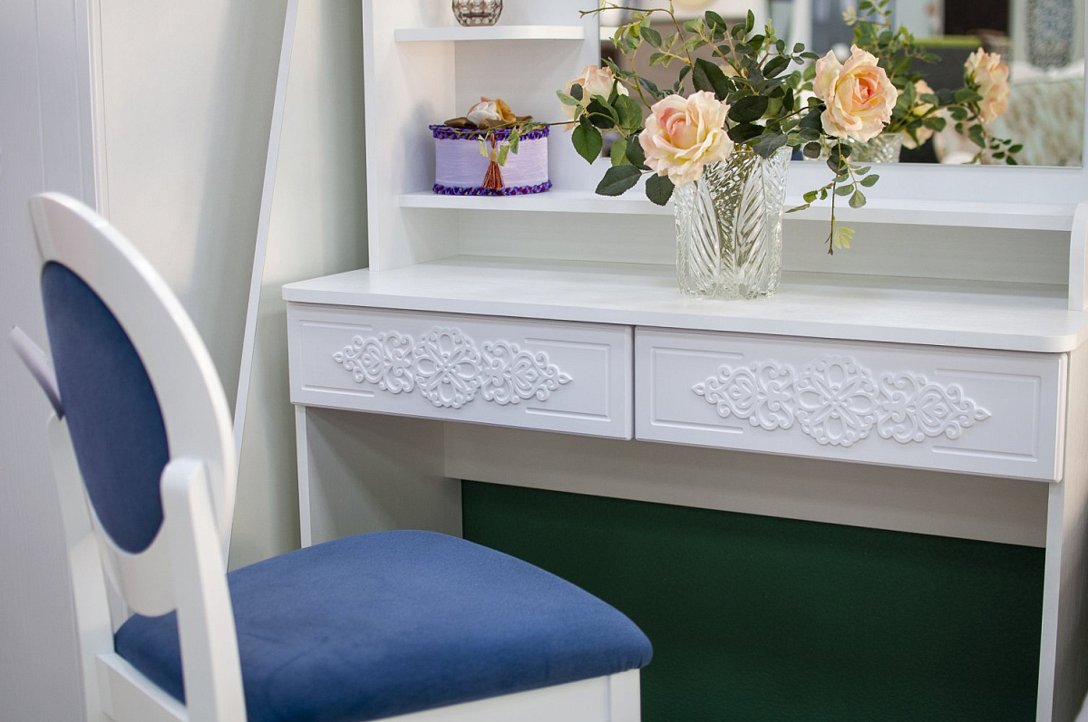 Туалетный столик с зеркалом Ассоль Лайт ТСН-2 белое дерево