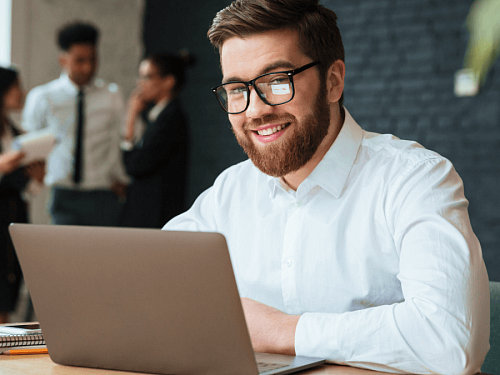 Не хватает детали или она испорчена